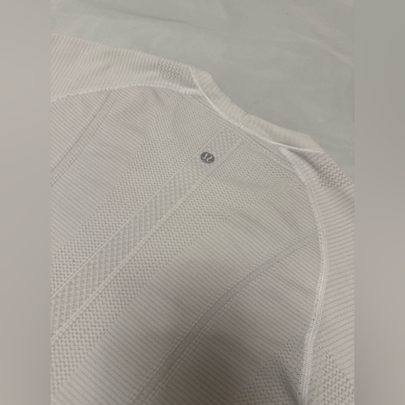 Lululemon Swiftly Tech Long Sleeve *Some Stains* - Picture 8 of 8